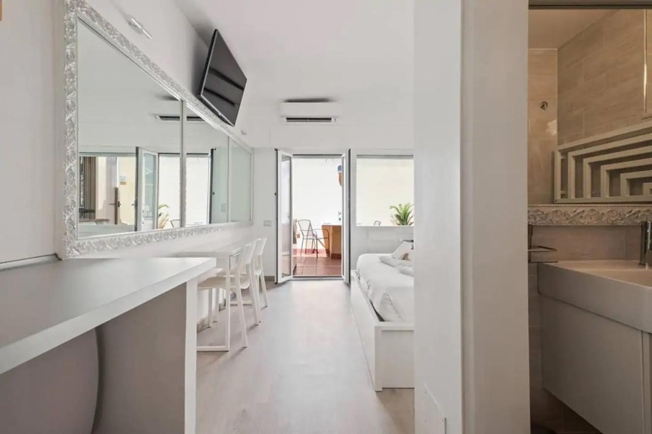 Hostme Flat Metro Spagna Apartment *